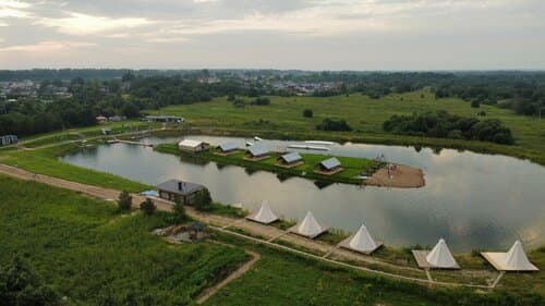 Ostrov Camp (Остров Кемп)