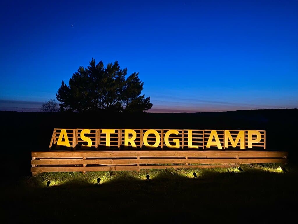 Astroglamp