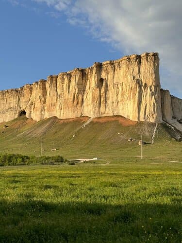 Глэмпинг White Rock (Белая скала)
